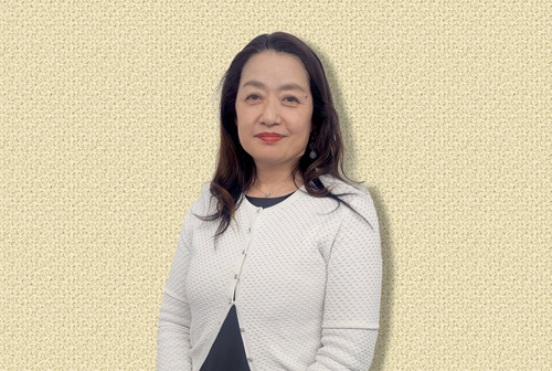 中谷菜保子テューター 先生