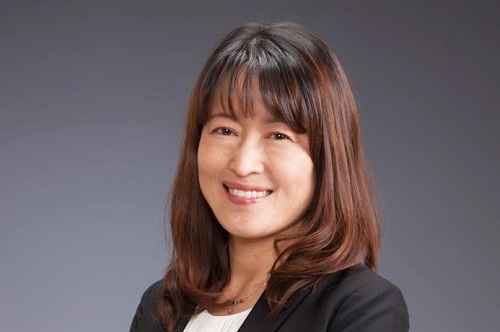 志賀美貴子テューター 先生