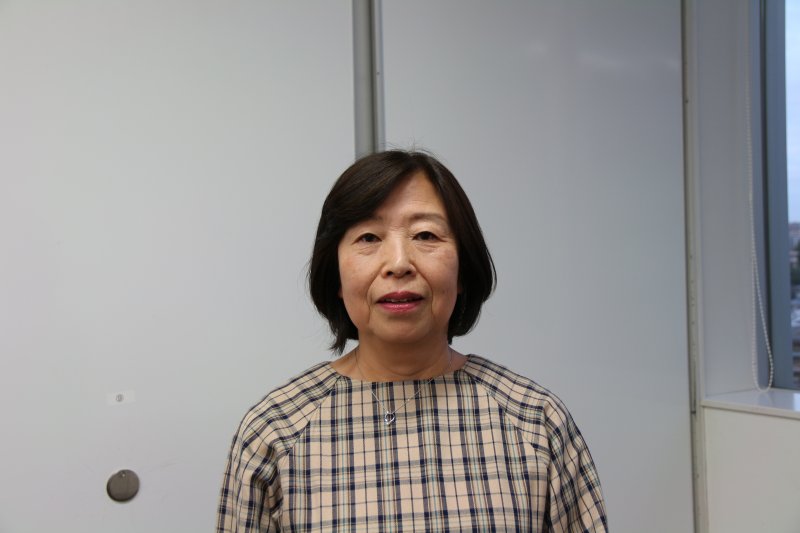 中村ヒトミテューター 先生