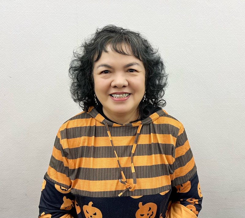 崎本エリ子テューター 先生